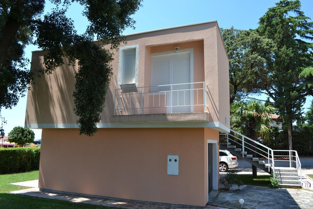 Apartments Lungomare Умаг Екстериор снимка