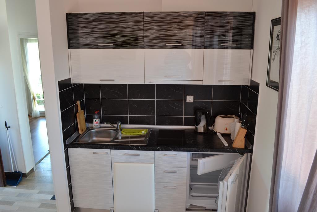 Apartments Lungomare Умаг Стая снимка